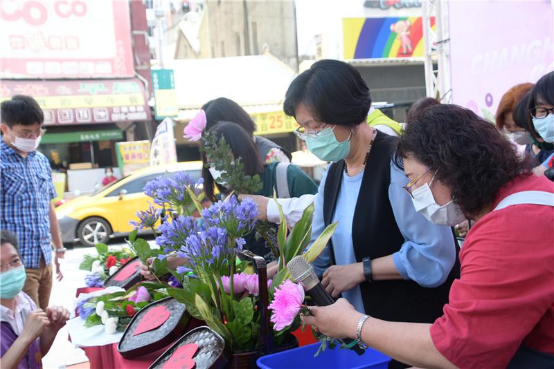 「一馨向農、幸福城市、美麗啟航」 彰化臺鐵8站區花卉藝術妝點添幸福 歡迎打卡拍照