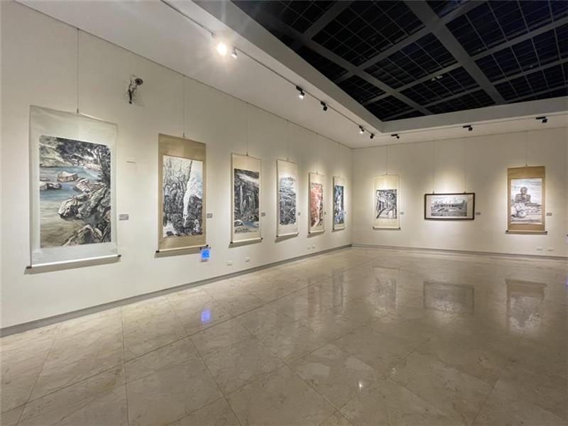 　　 本次展覽主題為「觀想憶動」，展出林玉蘭(自1998年至2021年)將近24年的水墨創作。觀想是靜態無形的動能，也是創作的原動力；藝動即憶動，隨著年歲增長，懷古念舊之情越發深刻，林老師以寫實手法表現對自然人文的寄情，在作品中可以感受到水墨畫的詩意境界，以及創作者用筆墨書寫對彰化的故鄉情懷。 