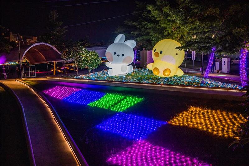 2025鹿港慶端陽-小鎮光影藝術節亮起來 「LINE FRIENDS minini」當我們同在鹿港