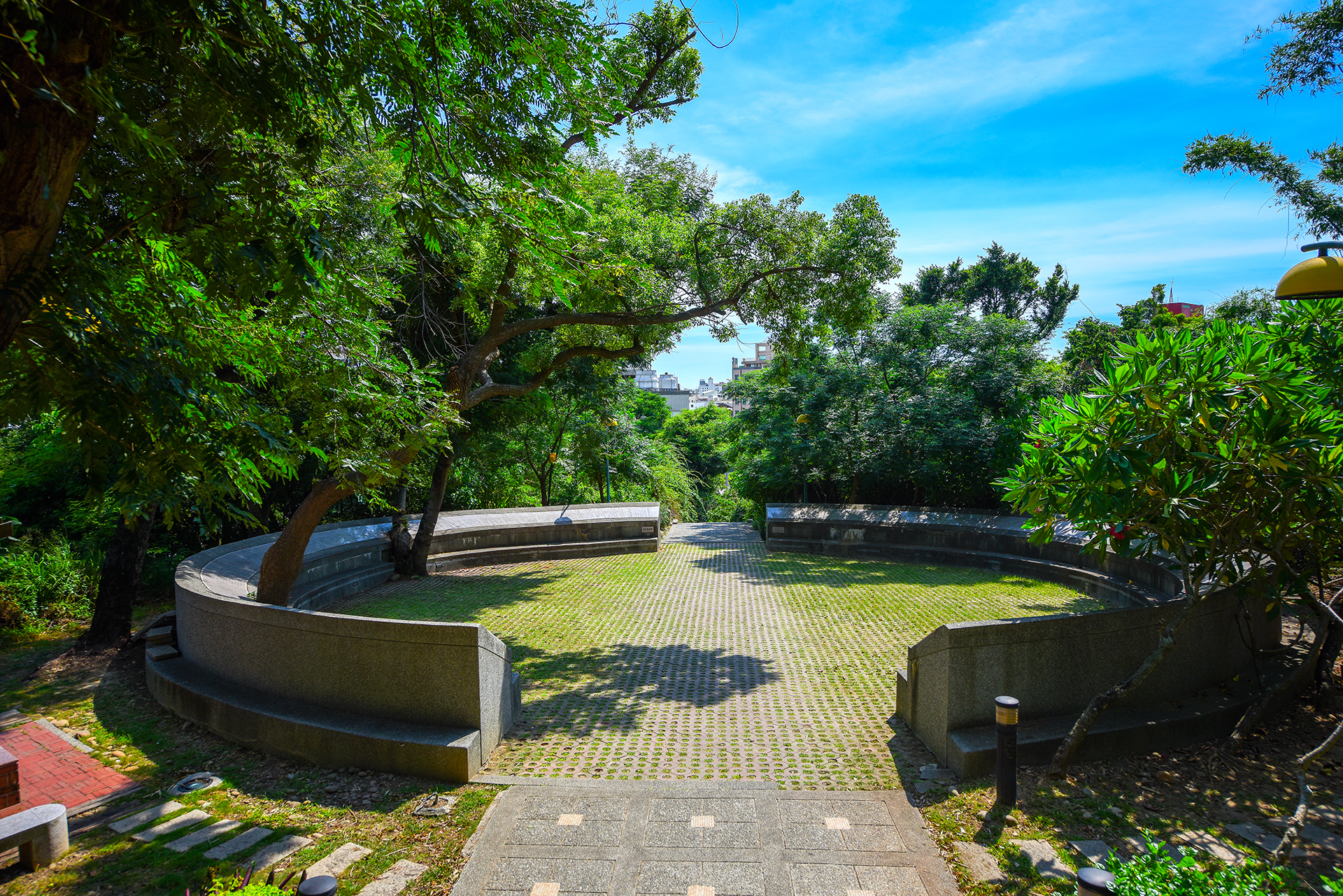 八卦山大仏風景区