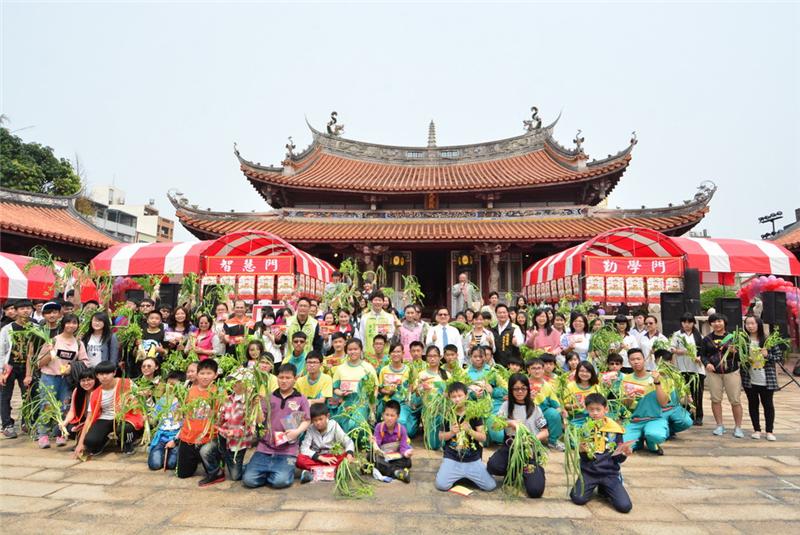 「2016彰化县考生祈福」登场 第一场在孔子庙