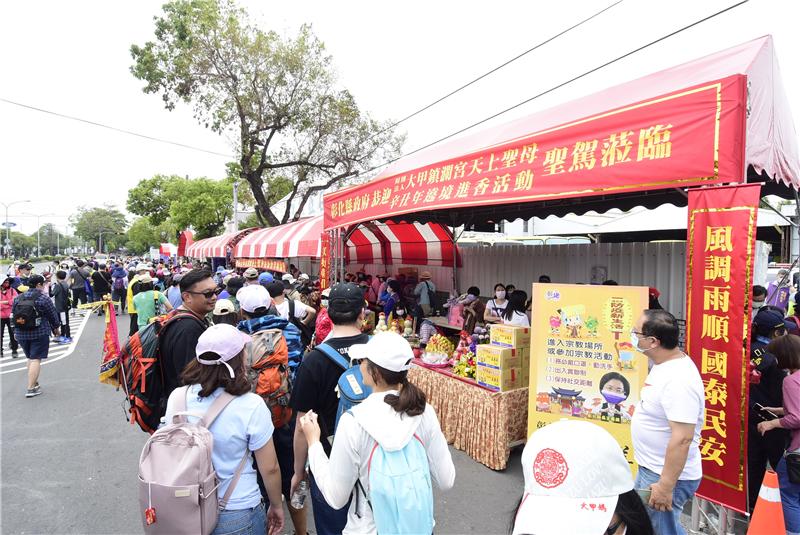  接驾大甲妈抵彰化 祈求国泰民安、风调雨顺、天降甘霖、疫情退散