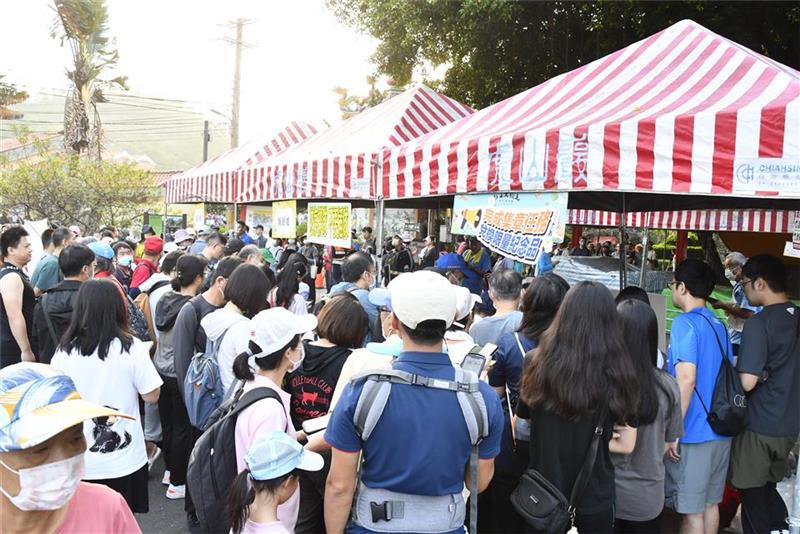 「卦山大纵走 彰化兜兜圈」 完登步道送好礼抽大奖 大岭巷步道千人齐步走