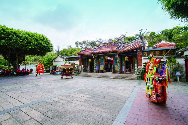 芬园宝藏寺门口