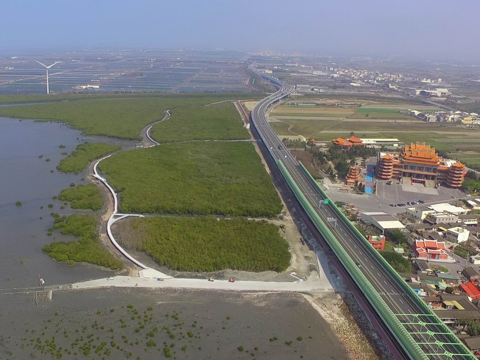 芳苑湿地红树林海空步道