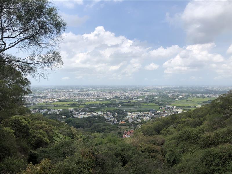 视野极佳  可欣赏田中镇市景