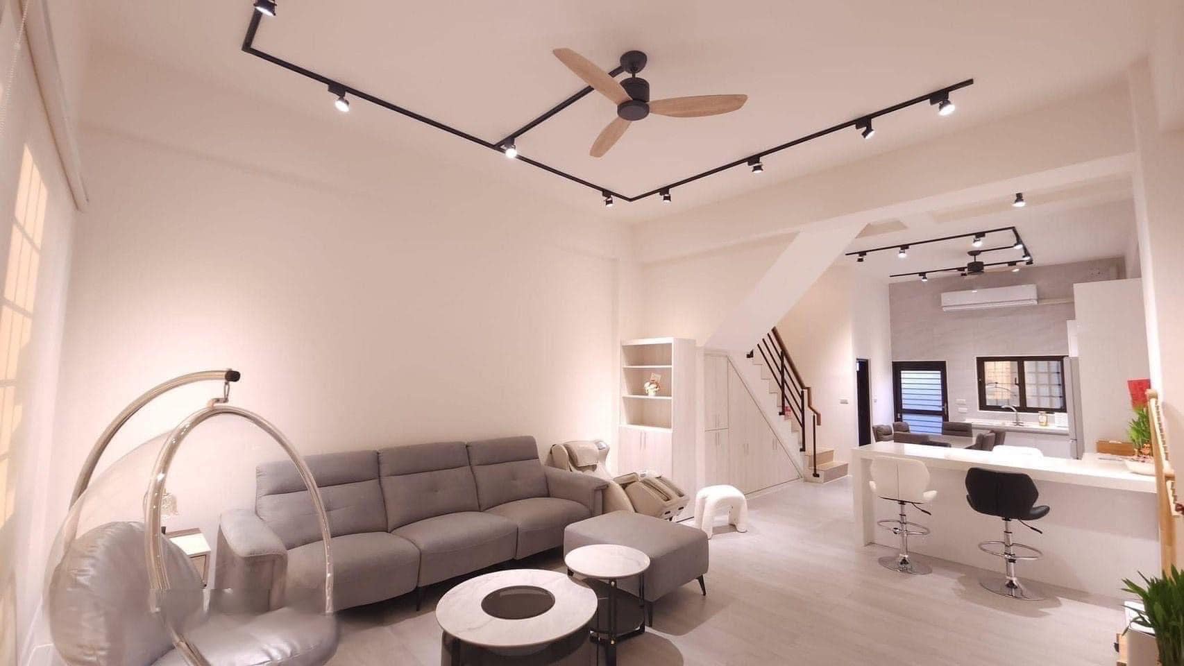 爱芳苑雯铃工作室白色小屋民宿
