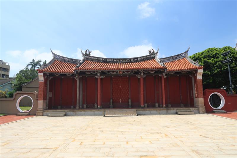 Visit the historic monuments in Changhua