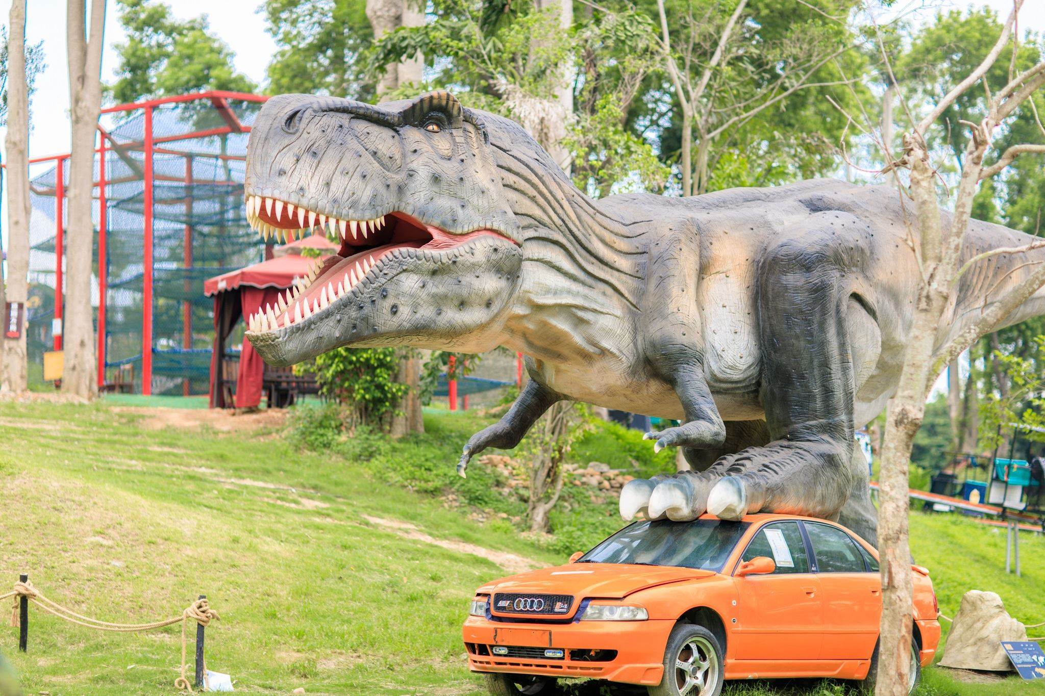 百果山探索樂園