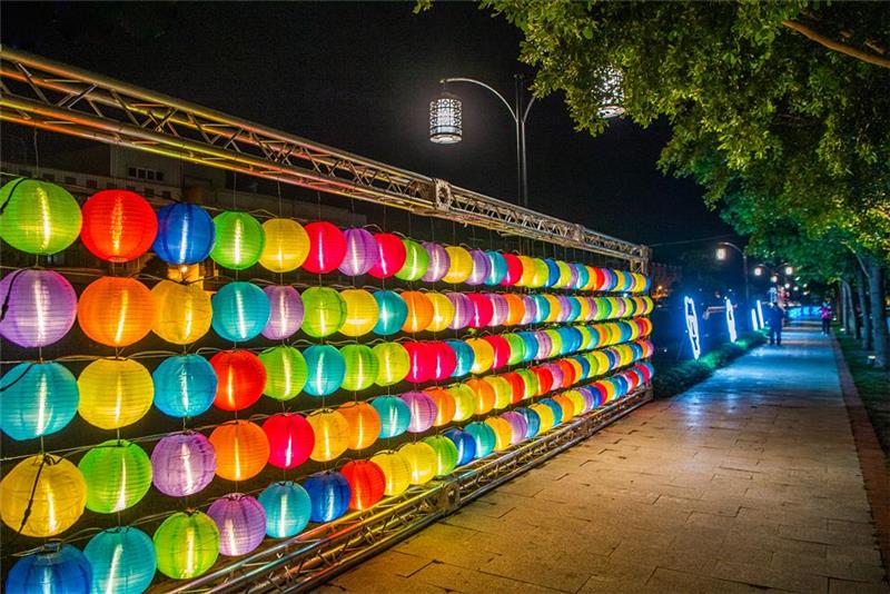 2025 Lukang Dragon Boat Festival - Lukang Small Town Light Festival Illuminates the Night with LINE FRIENDS minini!