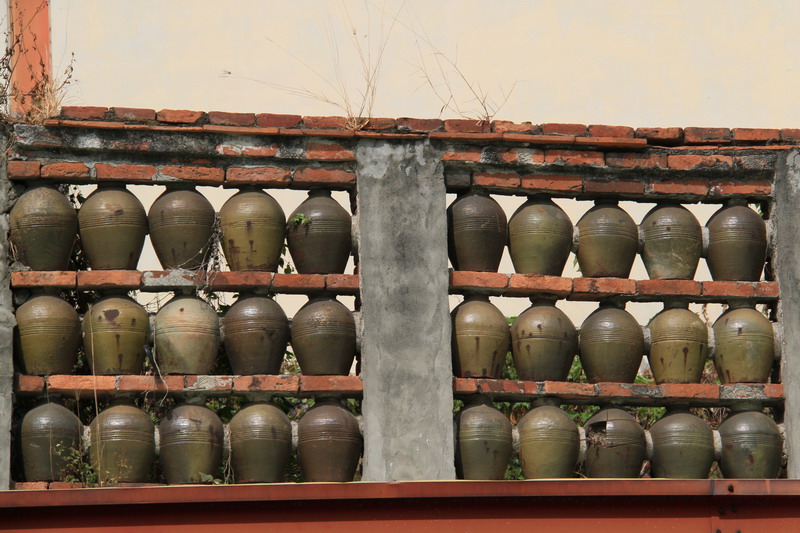 Spectacular Xie Family’s Jar Walls-1