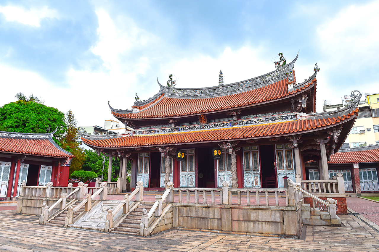 Picturesque Confucius Temple-3