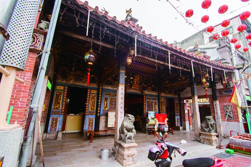 Spectacular Lukang Chenghuang Temple-3