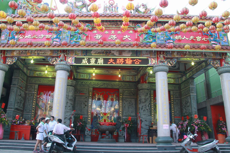 Picturesque Weiling Temple