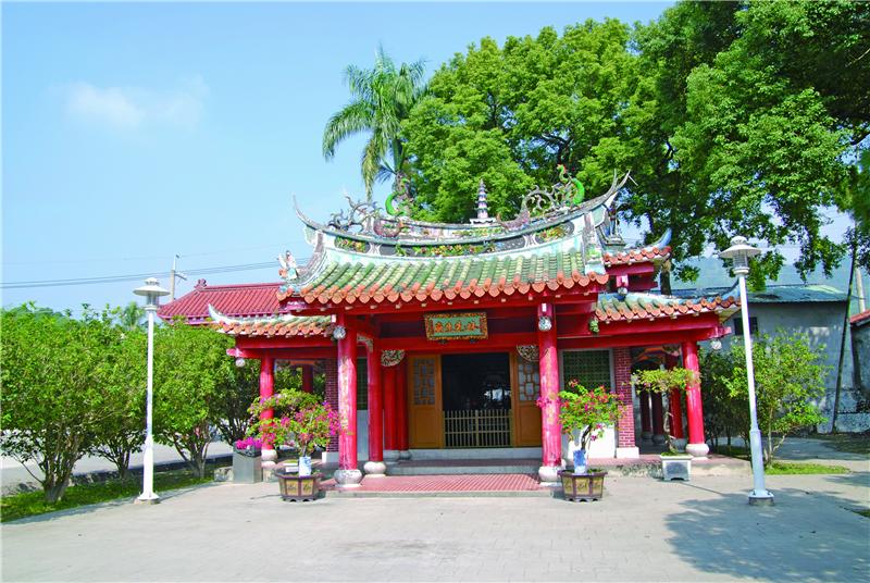 Picturesque Mr. Lin Temple-1