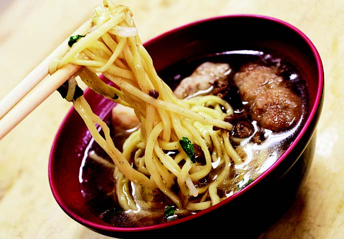 Fantastic Black Meat Noodle-2