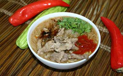 Picturesque Wu E Bu Zuo Thick Rice Noodle Soup