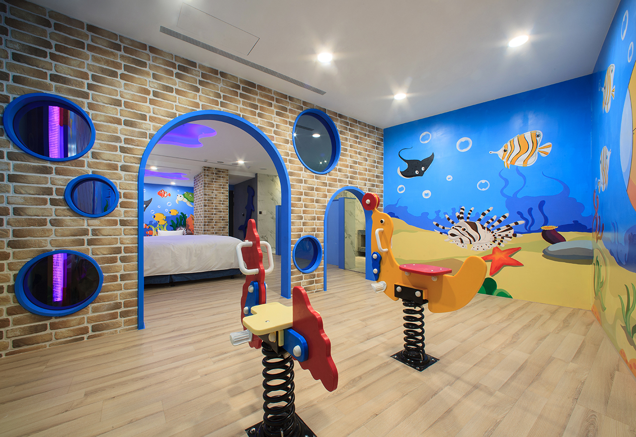 Undersea World Parent-Child Room